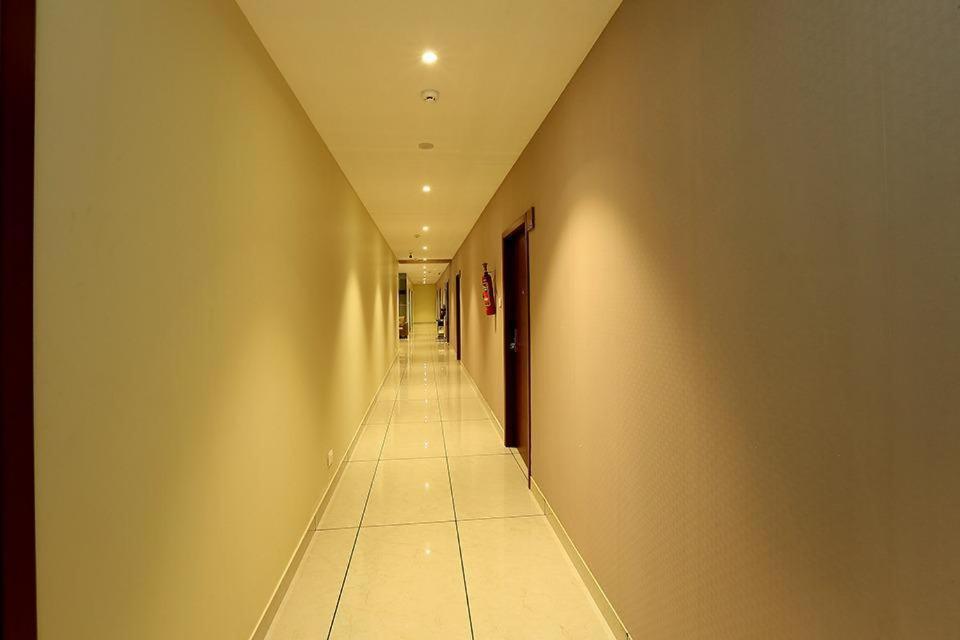 Hotel New York Square Kottayam Esterno foto